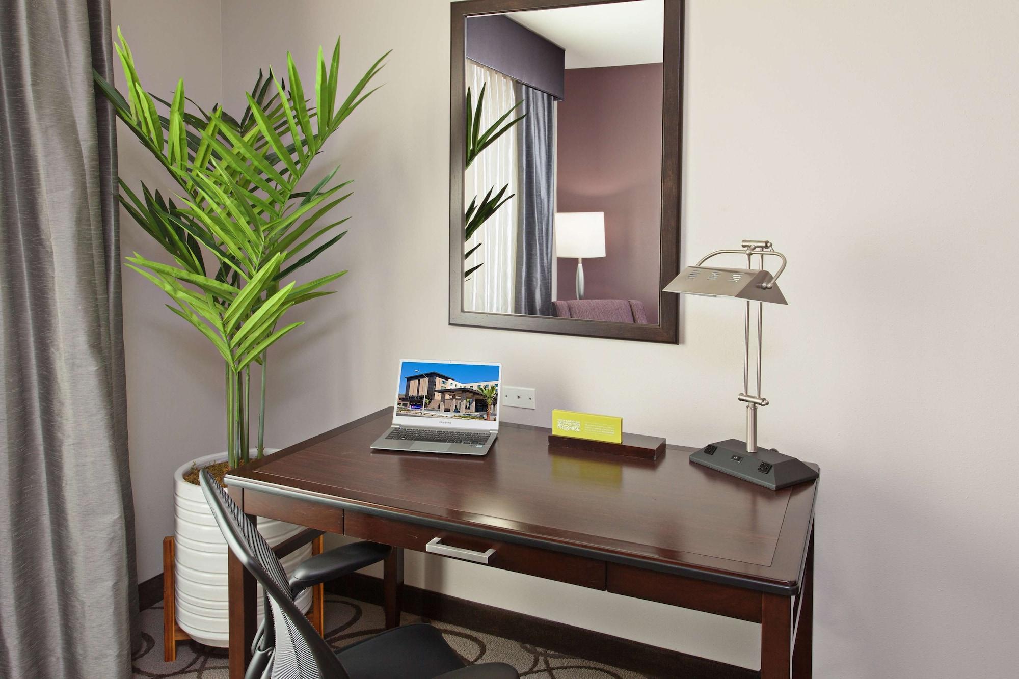 Hilton Garden Inn Irvine/Orange County Airport Zewnętrze zdjęcie